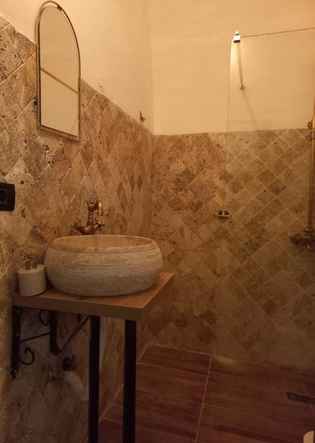 The Industrique Home - 3 Bedroom Apartment Timisoara Ngoại thất bức ảnh